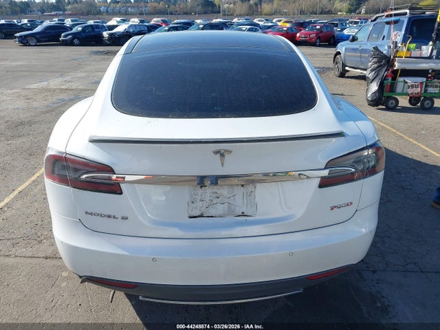 2015 Tesla Model S 85d/p85d მანქანა იყიდება აუქციონზე, vin: 5YJSA1H46FF093992, აუქციონის ნომერი: 44248874