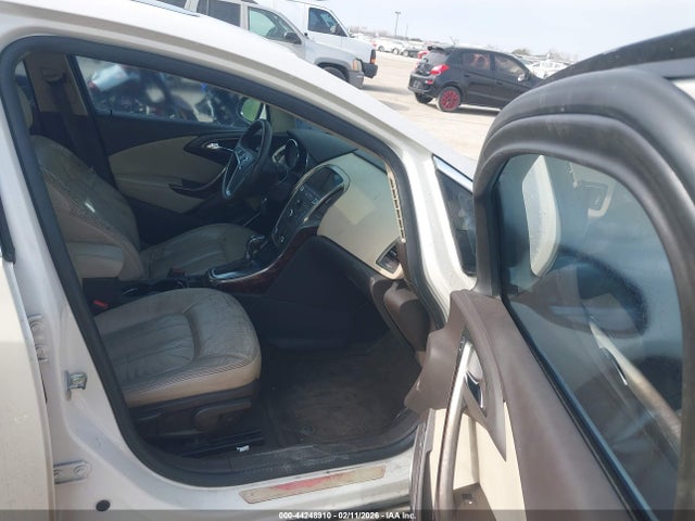 1G4PS5SKXF4172702 Buick Verano Leather Group