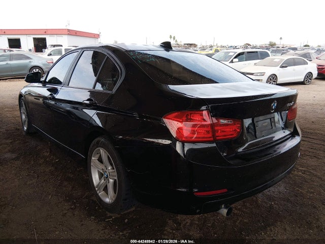 BMW 320i 2014 WBA3B1C58EPV79206 Image 3