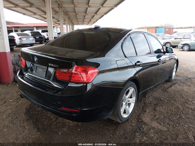 BMW 320i 2014 WBA3B1C58EPV79206 Image 4
