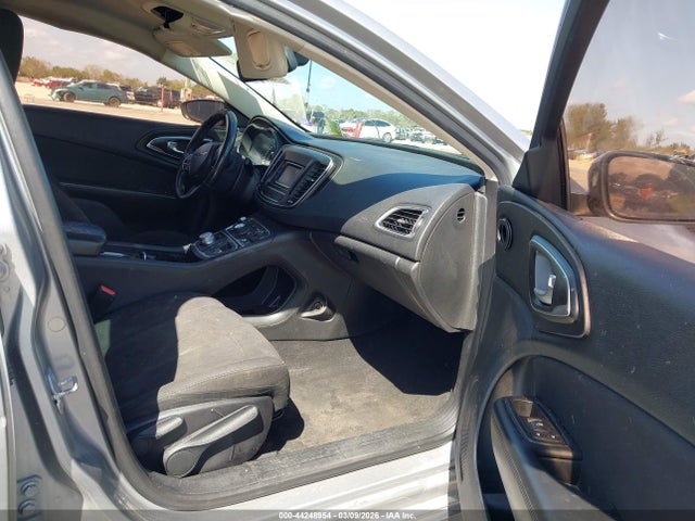 Продажа на аукционе авто 2015 Chrysler 200 Limited, vin: 1C3CCCAB1FN745054, номер лота: 44248954