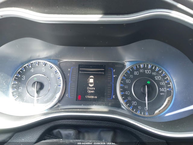 Продажа на аукционе авто 2015 Chrysler 200 Limited, vin: 1C3CCCAB1FN745054, номер лота: 44248954