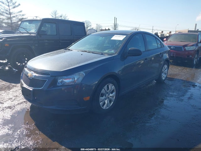 Продажа на аукционе авто 2013 Chevrolet Cruze Ls Auto, vin: 1G1PA5SG0D7135701, номер лота: 44248973