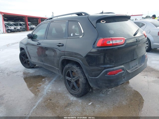 1C4PJMCBXGW221399 Jeep Cherokee Latitude
