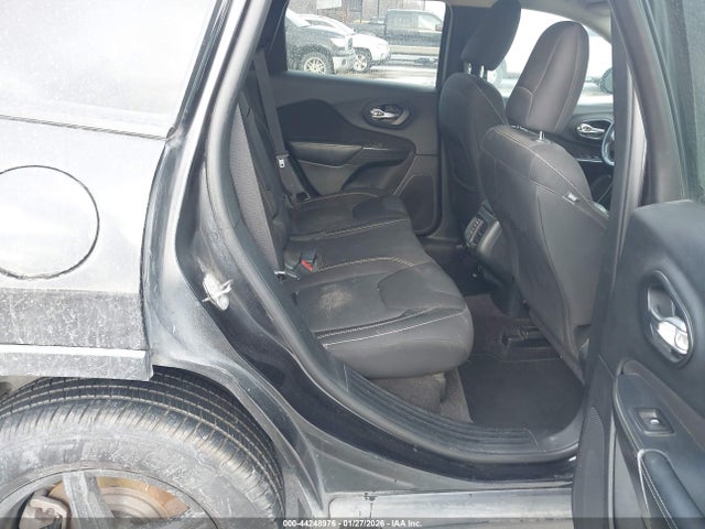 1C4PJMCBXGW221399 Jeep Cherokee Latitude