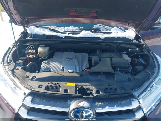 5TDJGRFH9KS064460 Toyota Highlander Hybrid Xle