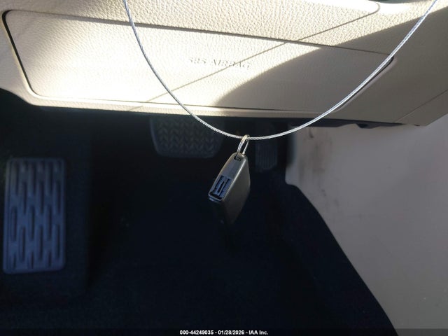 5TDJGRFH9KS064460 Toyota Highlander Hybrid Xle