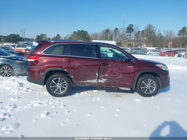 5TDJGRFH9KS064460 Toyota Highlander Hybrid Xle