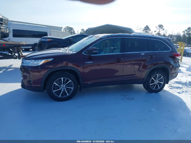 5TDJGRFH9KS064460 Toyota Highlander Hybrid Xle