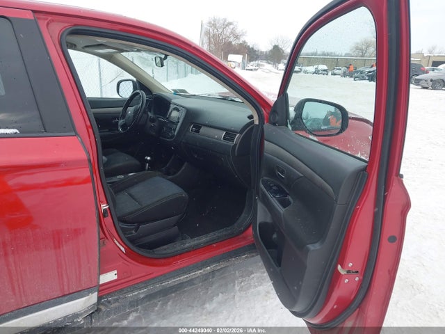 2016 MITSUBISHI OUTLANDER JA4AZ3A31GZ023016 Photo 4