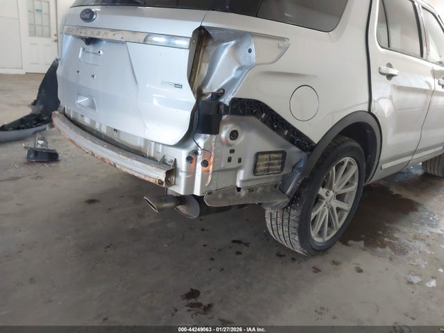 Ford Explorer Limited 2016 1FM5K8F83GGC27062 Image 18