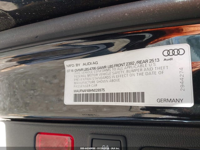 2017 AUDI A4 WAUFNAF48HN028975 Photo 8