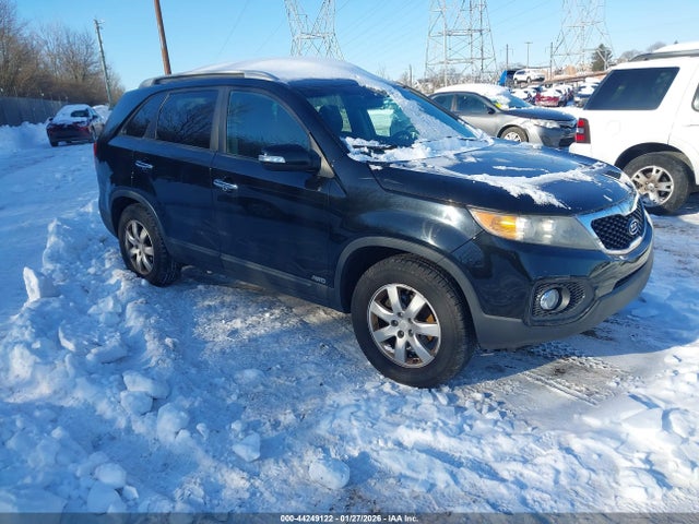 2011 KIA SORENTO 5XYKTCA18BG179006