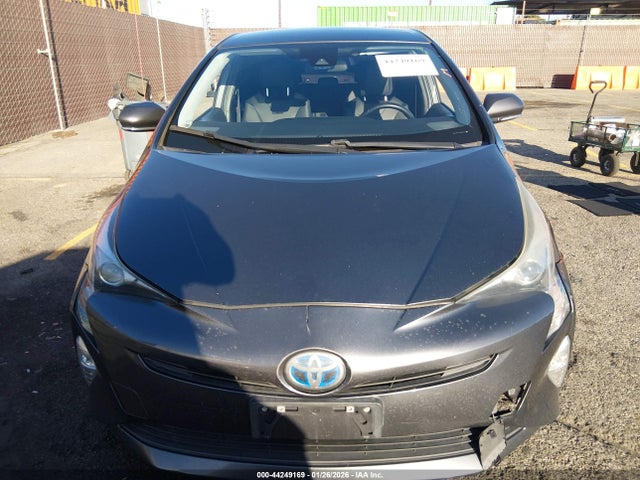 JTDKARFU1G3006466 Toyota Prius Three Touring