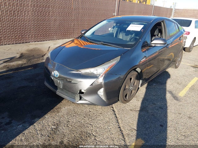 JTDKARFU1G3006466 Toyota Prius Three Touring