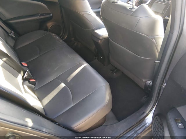 JTDKARFU1G3006466 Toyota Prius Three Touring