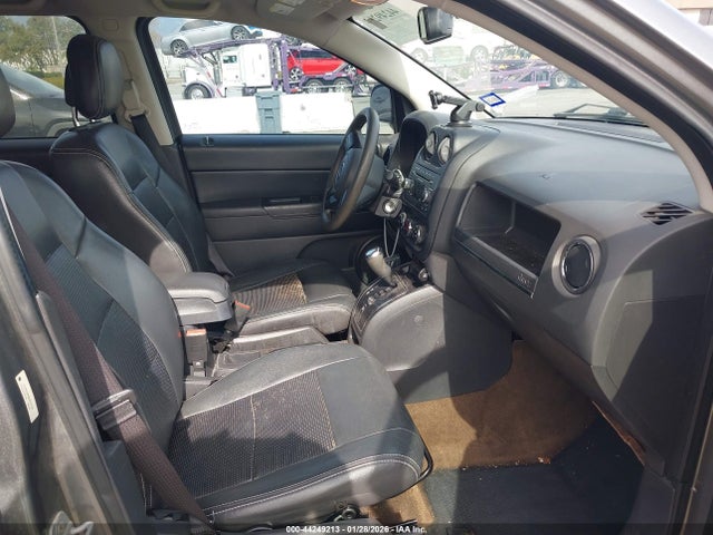 44249213 :رقم المزاد ، 1C4NJCBA0DD237774 vin ، 2013 Jeep Compass Sport مزاد بيع