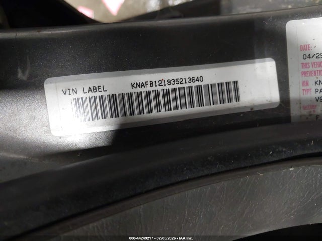 2003 KIA SPECTRA KNAFB121835213640 Photo 8