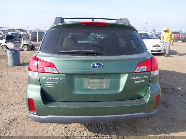 Subaru Outback 2.5i Premium 2014 4S4BRBCC7E3226487 Image 16
