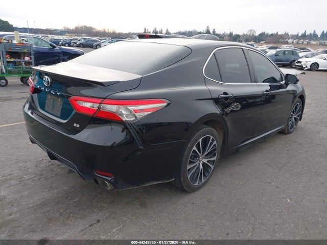 4T1B11HK2JU082319 Toyota CAMRY SE