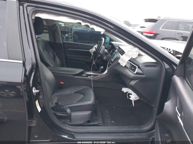 4T1B11HK2JU082319 Toyota CAMRY SE