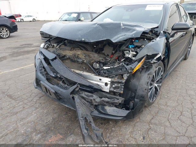 4T1B11HK2JU082319 Toyota CAMRY SE