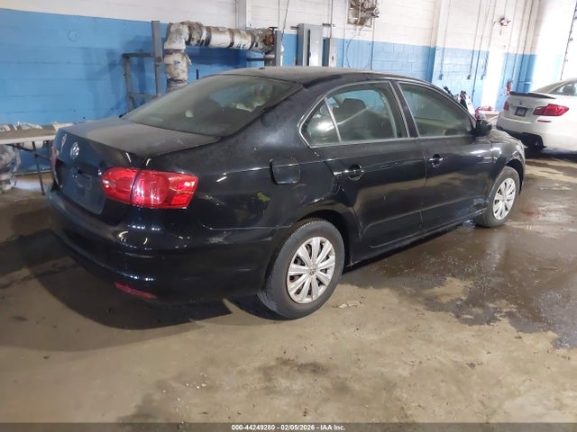 Продажа на аукционе авто 2013 Volkswagen Jetta 2.0l S, vin: 3VW2K7AJ8DM391482, номер лота: 44249280
