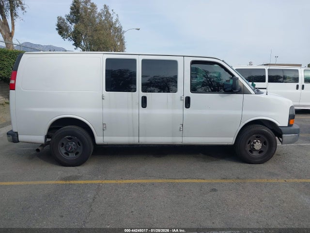1GTW7AFF0G1904152 GMC Savana 2500 Work Van