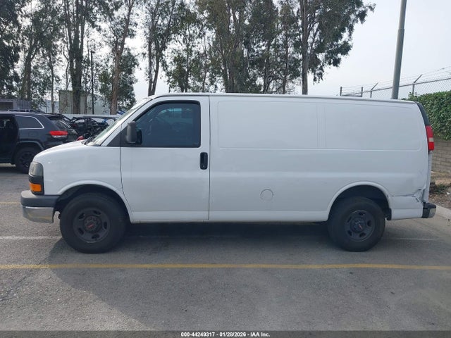 1GTW7AFF0G1904152 GMC Savana 2500 Work Van