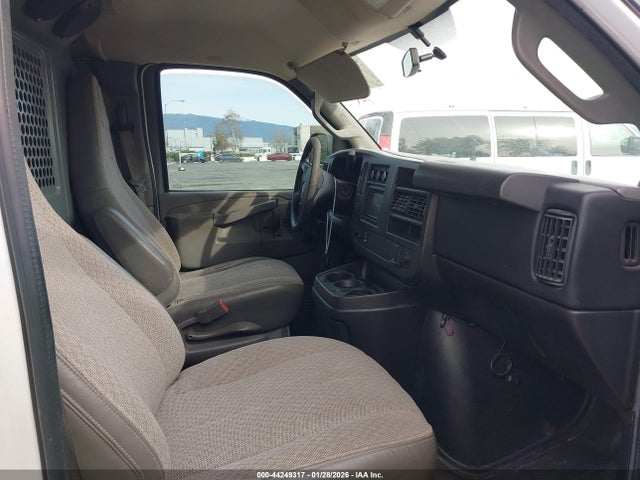 1GTW7AFF0G1904152 GMC Savana 2500 Work Van