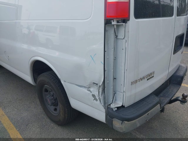 1GTW7AFF0G1904152 GMC Savana 2500 Work Van