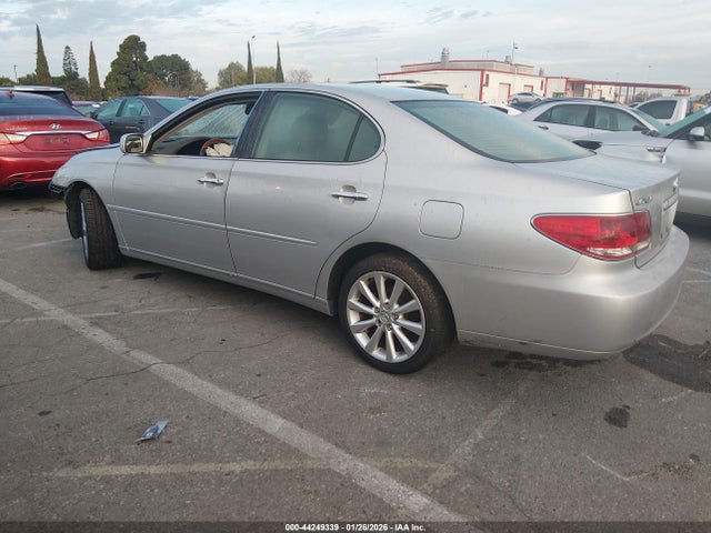 2005 LEXUS ES 330 JTHBA30G355088183 Photo 2