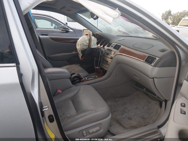 2005 LEXUS ES 330 JTHBA30G355088183 Photo 4