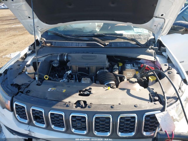 44249398 :رقم المزاد ، 3C4NJDFNXRT135130 vin ، 2024 Jeep Compass Latitude Lux Fwd مزاد بيع