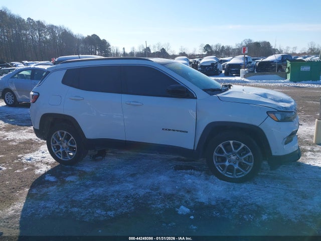 44249398 :رقم المزاد ، 3C4NJDFNXRT135130 vin ، 2024 Jeep Compass Latitude Lux Fwd مزاد بيع