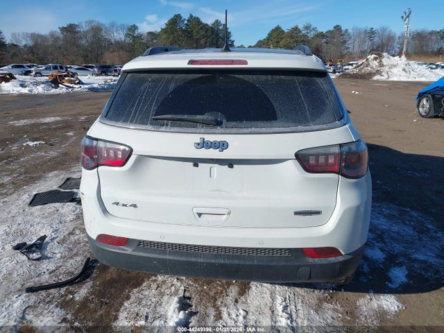 44249398 :رقم المزاد ، 3C4NJDFNXRT135130 vin ، 2024 Jeep Compass Latitude Lux Fwd مزاد بيع