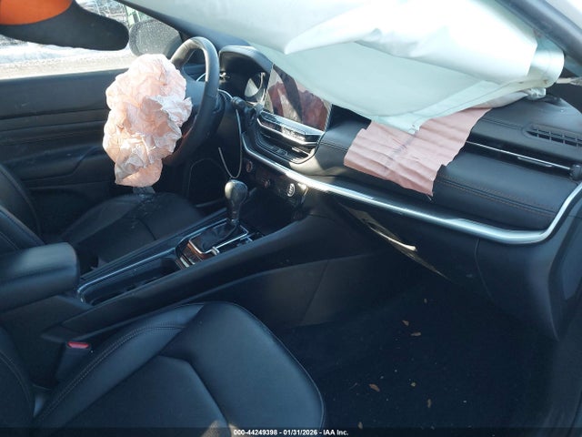 44249398 :رقم المزاد ، 3C4NJDFNXRT135130 vin ، 2024 Jeep Compass Latitude Lux Fwd مزاد بيع