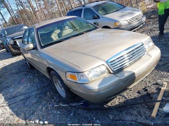 1999 FORD CROWN VICTORIA 2FAFP74W6XX228356