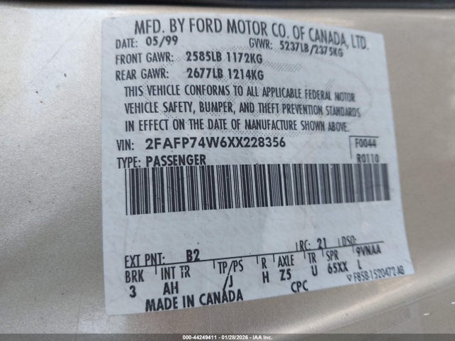 1999 FORD CROWN VICTORIA 2FAFP74W6XX228356 Photo 8