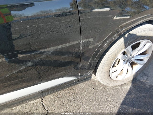 WA1LAAF70JD037025 Audi Q7 3.0t Premium
