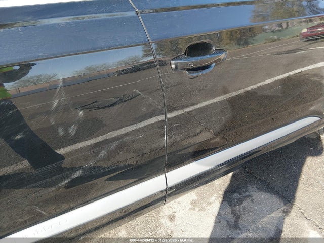 WA1LAAF70JD037025 Audi Q7 3.0t Premium