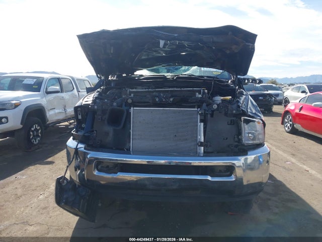 Продажа на аукционе авто 2018 Ram 2500 Tradesman  4x4 6'4 Box, vin: 3C6UR5CL1JG337971, номер лота: 44249437