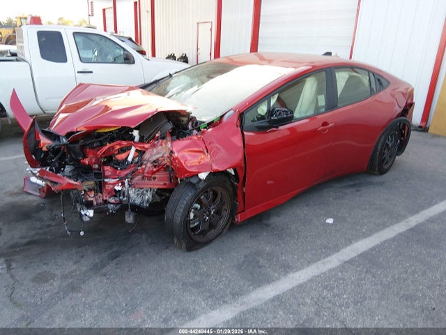 JTDACACU5T3057068 Toyota Prius Plug-in Hybrid Se