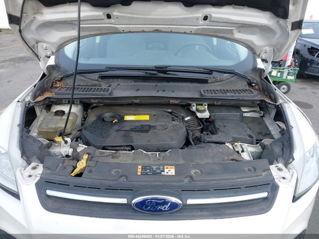1FMCU9GX1GUC67686 Ford ESCAPE SE