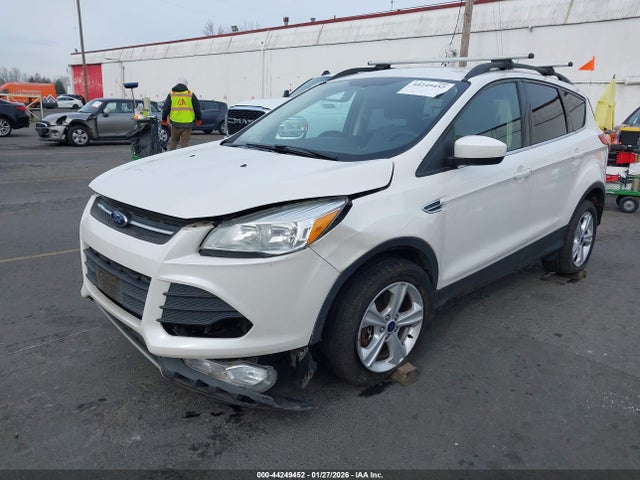 1FMCU9GX1GUC67686 Ford ESCAPE SE