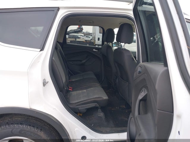 1FMCU9GX1GUC67686 Ford ESCAPE SE