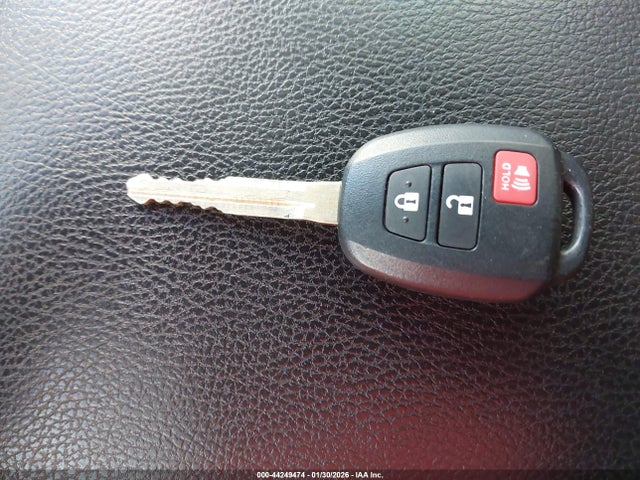 Toyota Rav4 Xle 2016 2T3RFREV6GW457769 Image 11