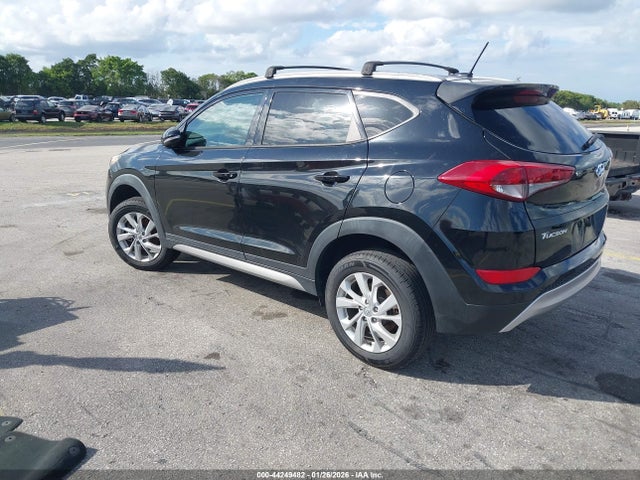 2017 HYUNDAI TUCSON KM8J33A2XHU285416 Photo 2