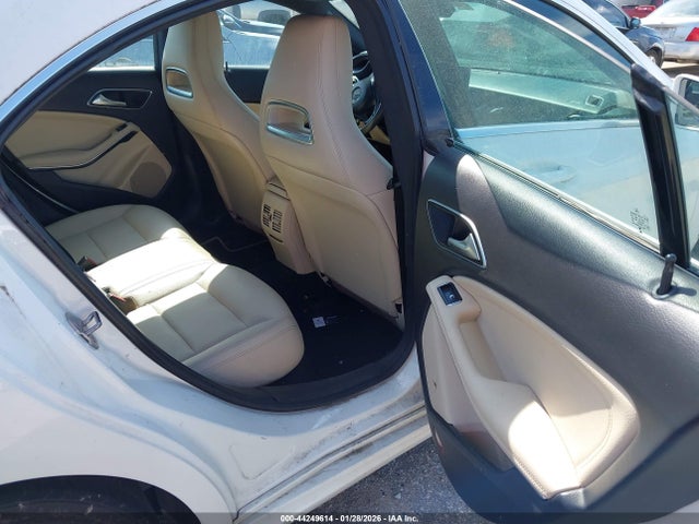2018 MERCEDES-BENZ CLA 250 WDDSJ4EB4JN627253 Photo 7