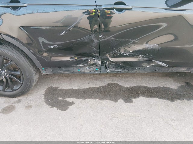 SALCP2BG9GH625323 Land Rover Discovery Sport Se